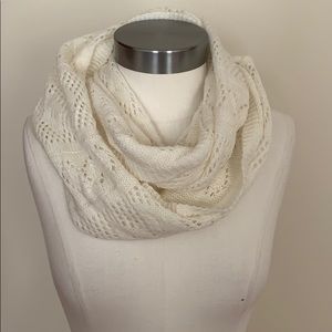 White forever 21 scarf